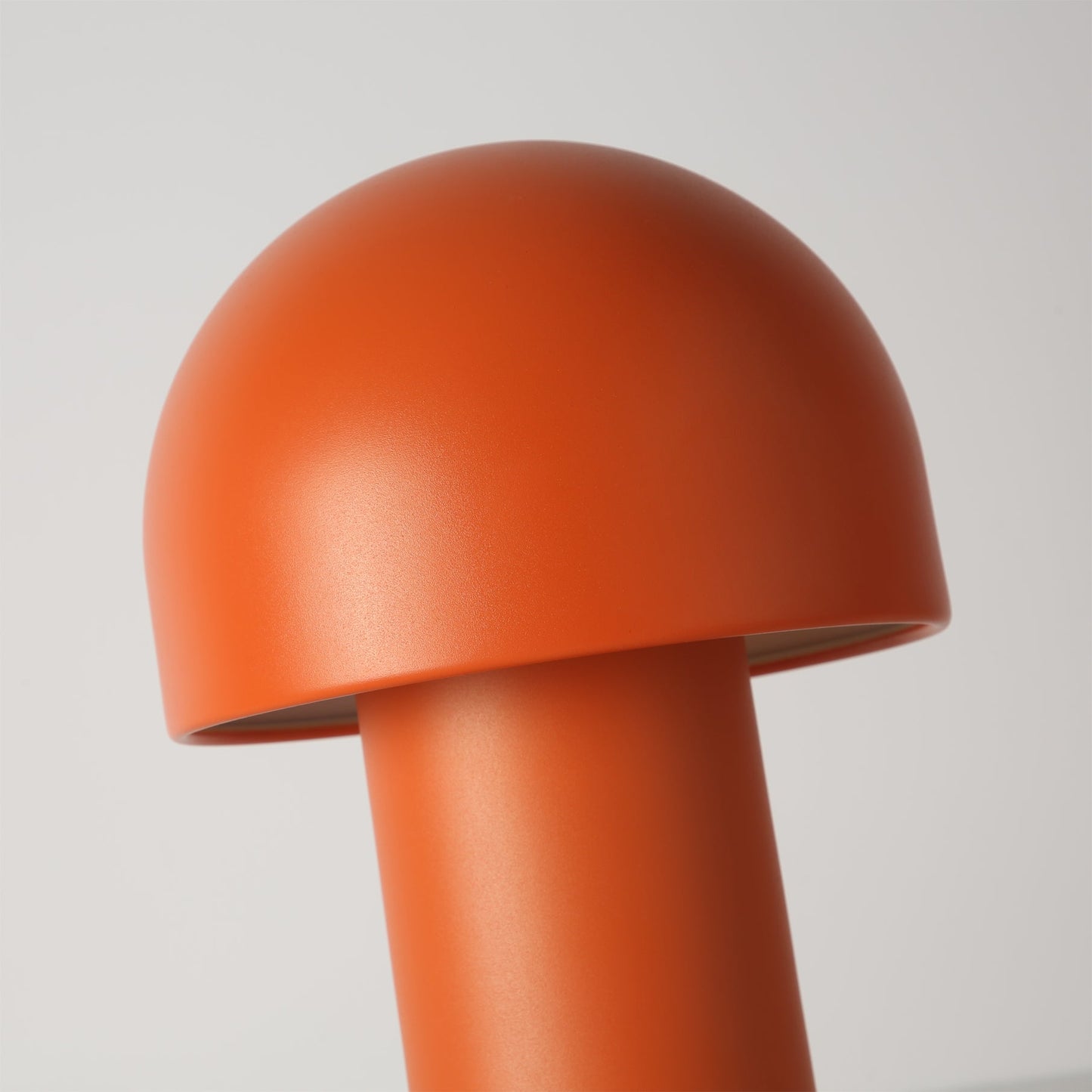 Leery Table Lamp
