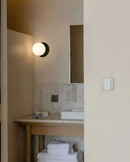 Lila Wall Lamp