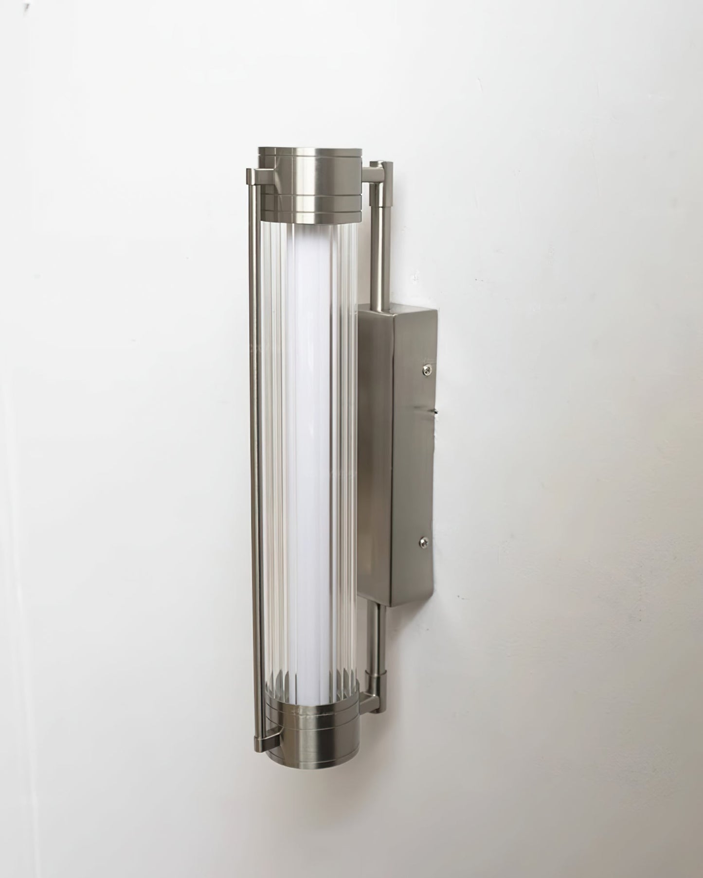 Lirna Wall Lamp