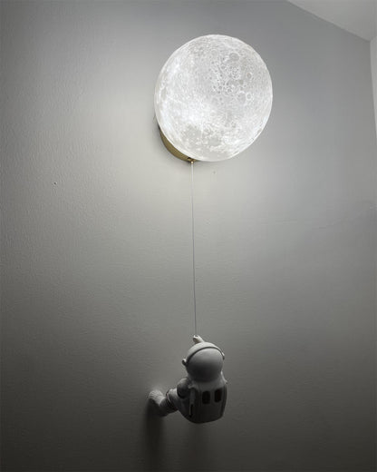 Lunar Wall Lamp