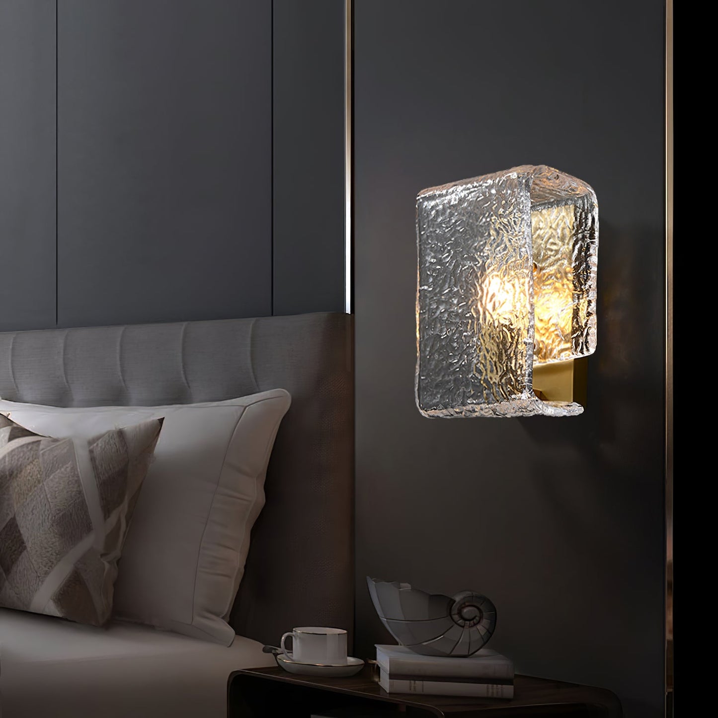 Lunea Wall Lamp
