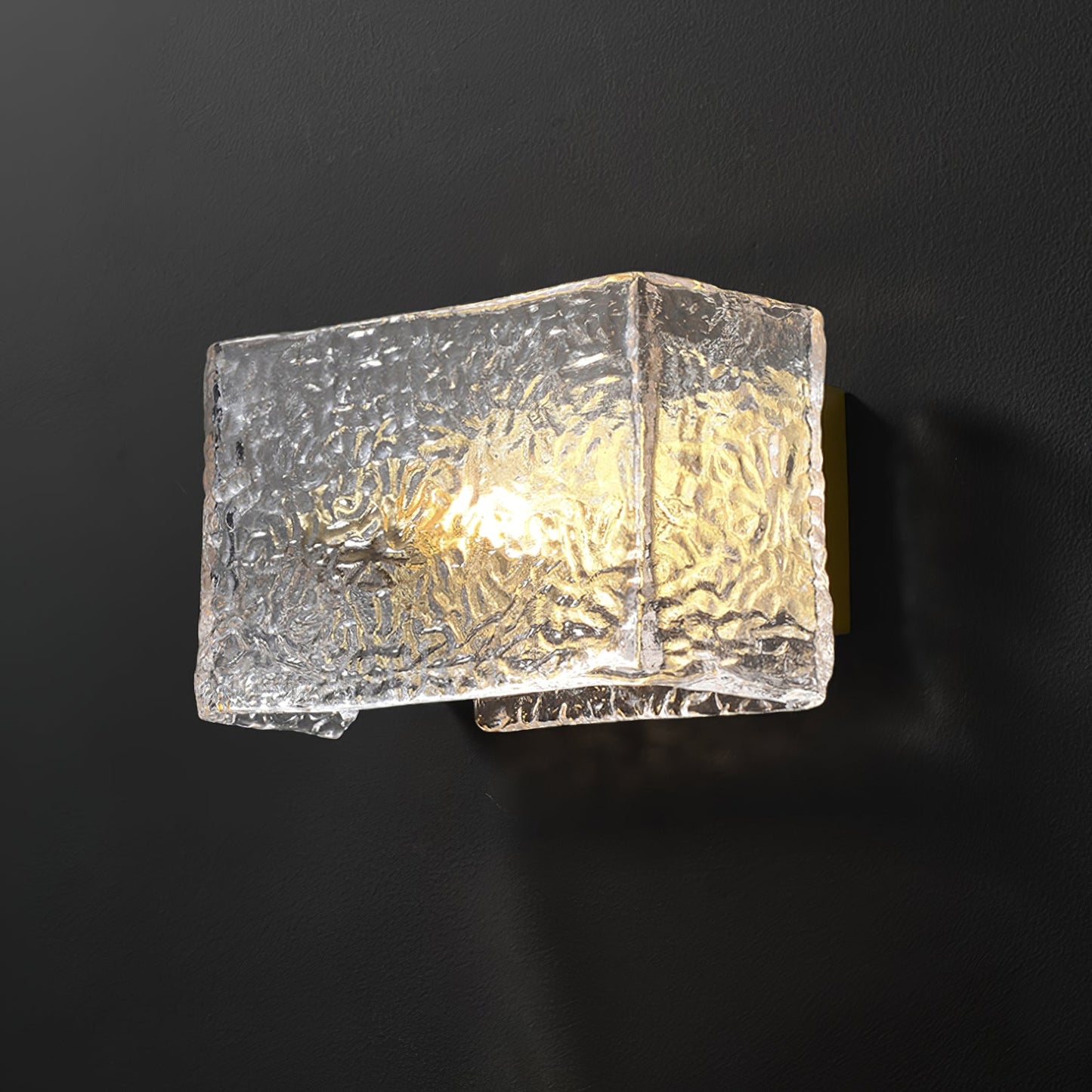 Lunea Wall Lamp