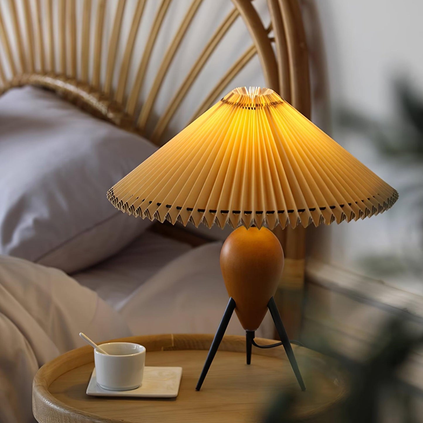 Makie Table Lamp