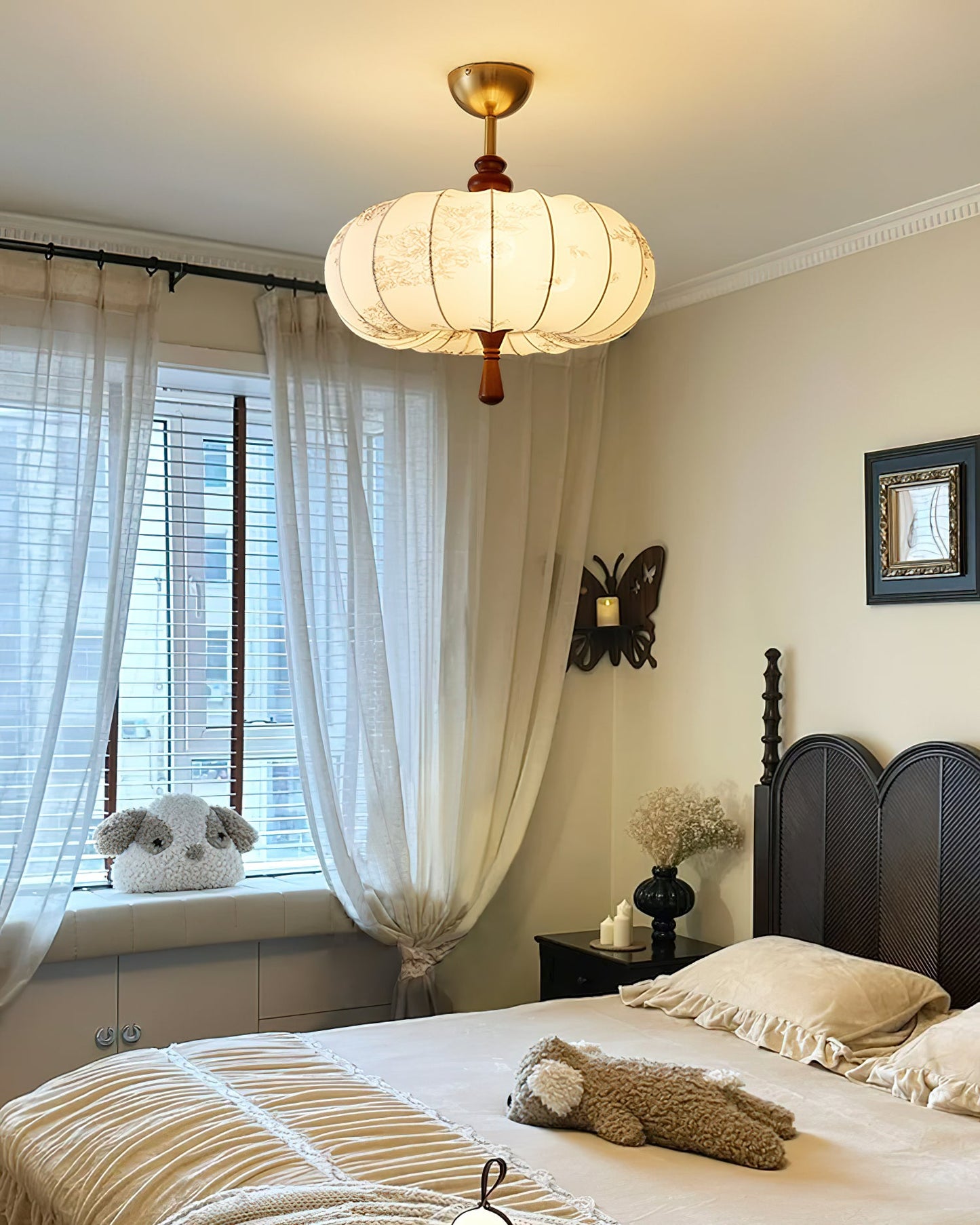 Mantis Ceiling Light