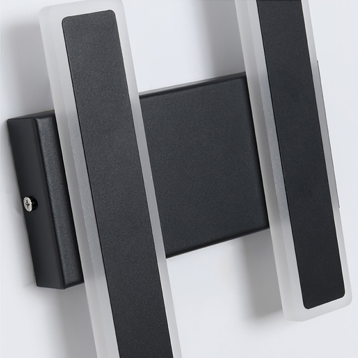 Mel Wall Lamp