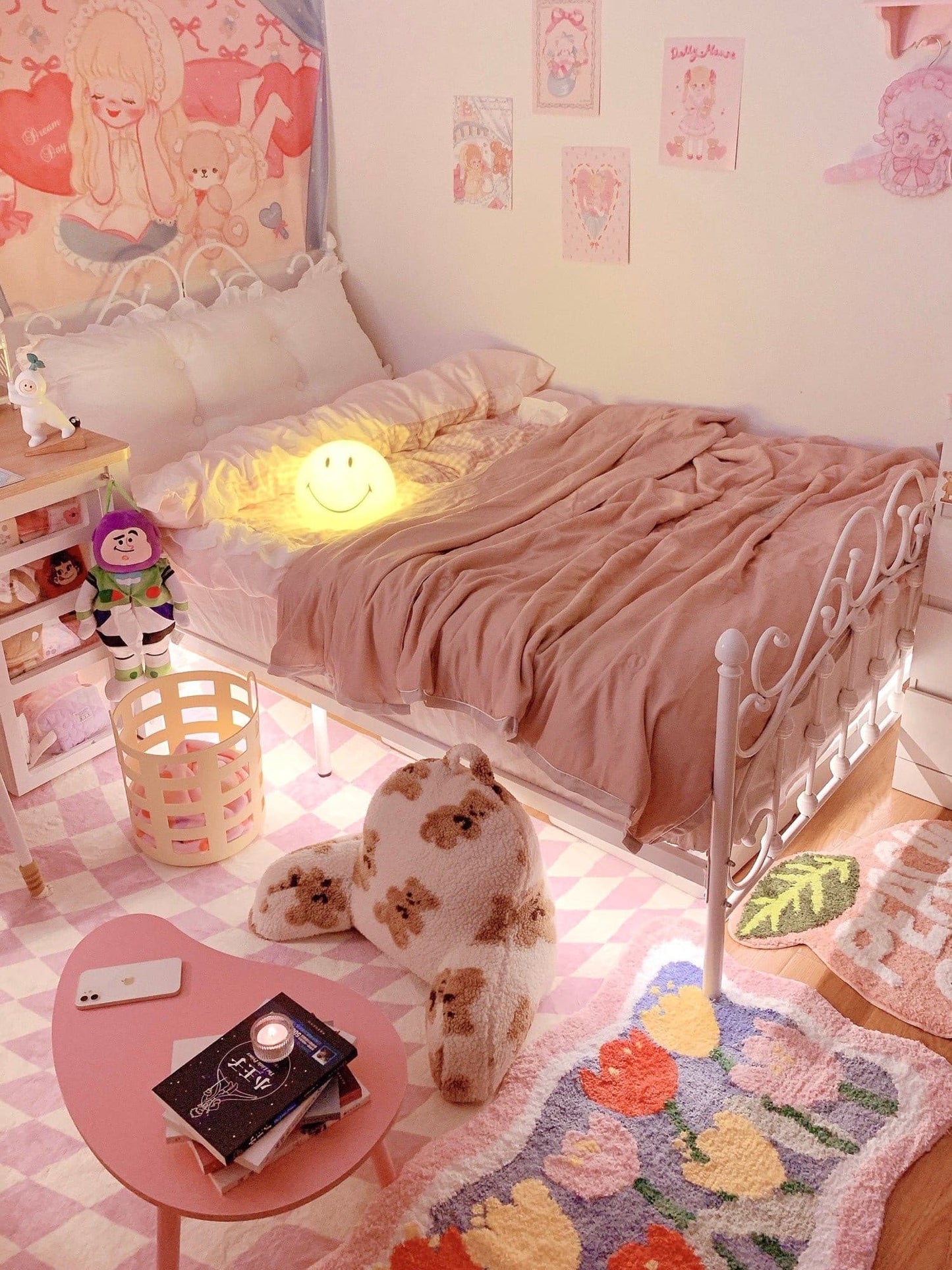 Smiley Table Lamp