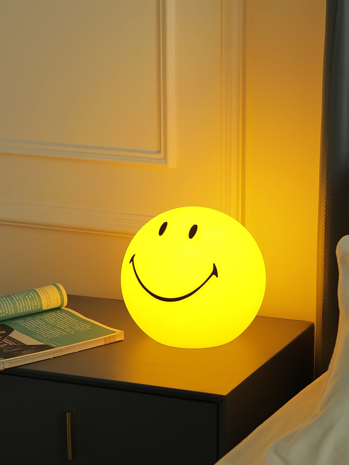Smiley Table Lamp