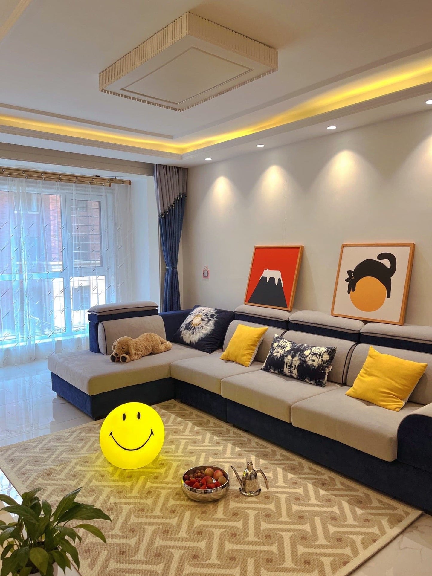 Smiley Table Lamp