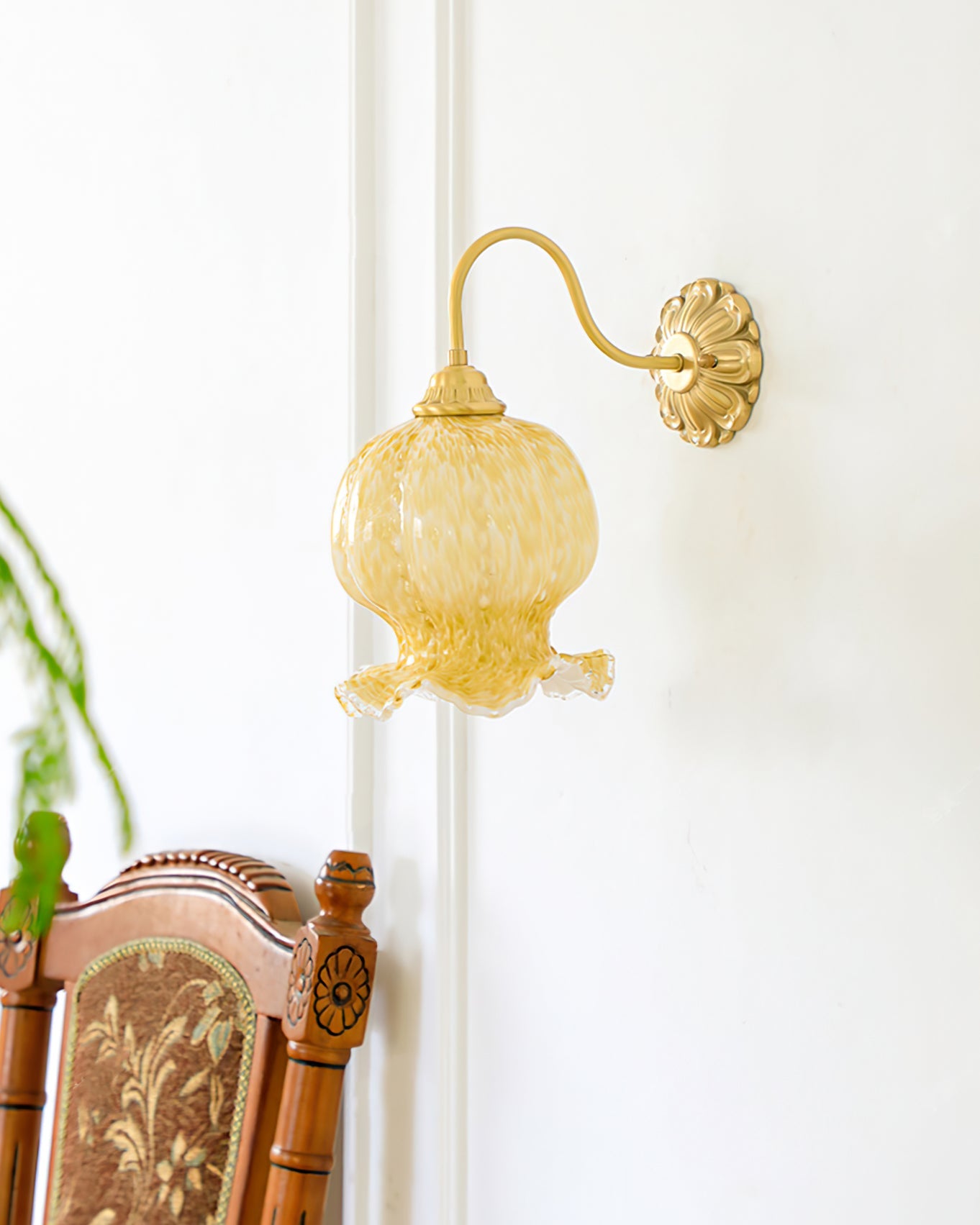 Ozera Wall Lamp