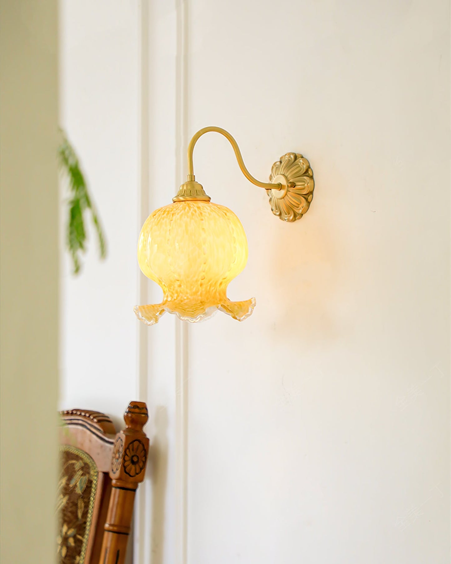 Ozera Wall Lamp