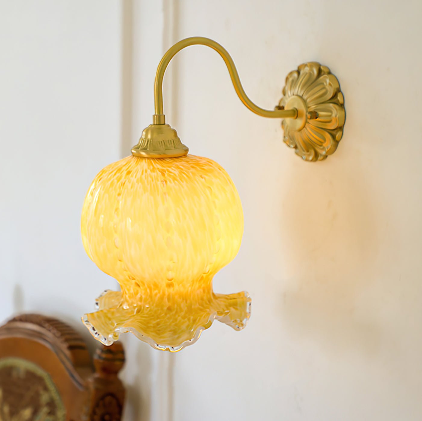 Ozera Wall Lamp