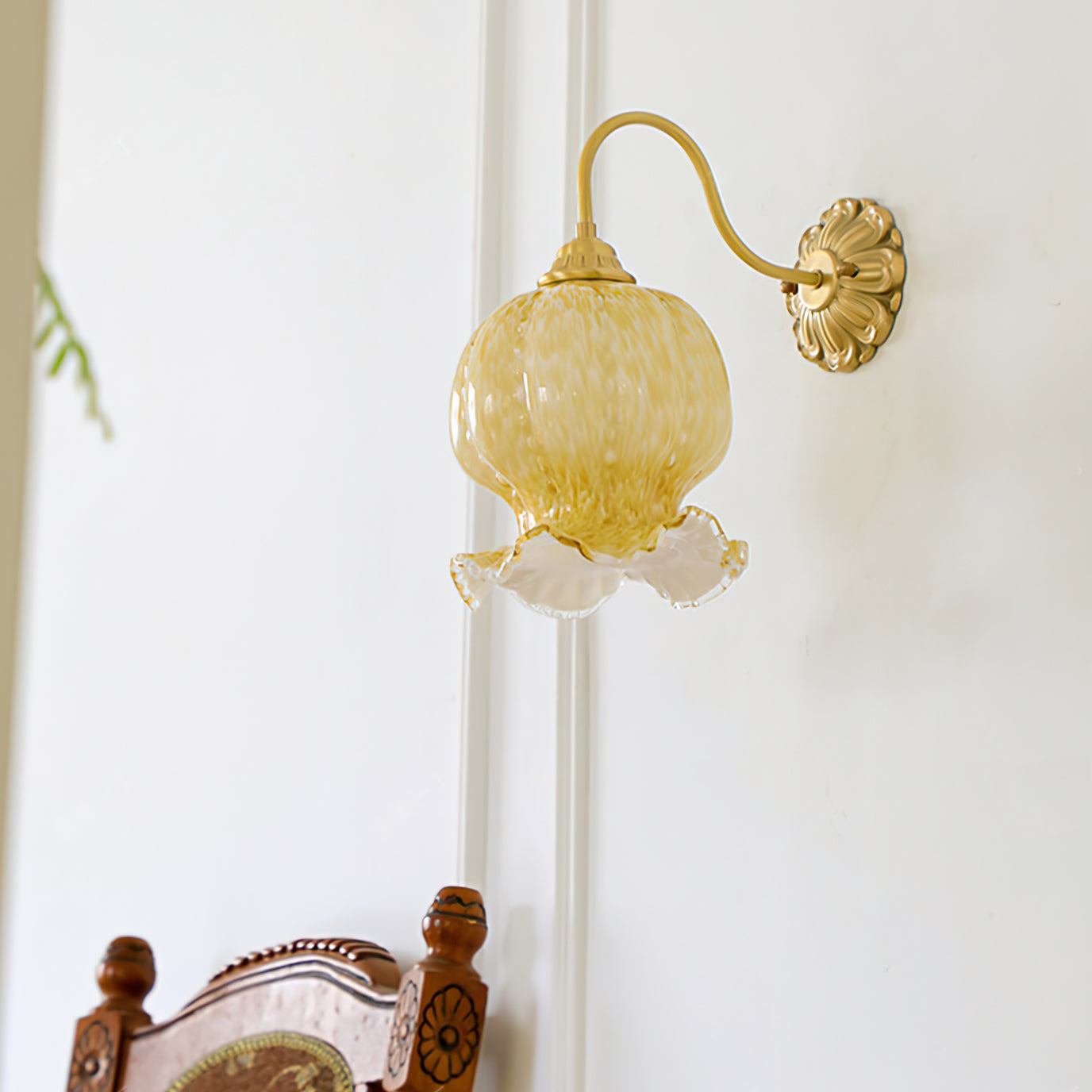 Ozera Wall Lamp