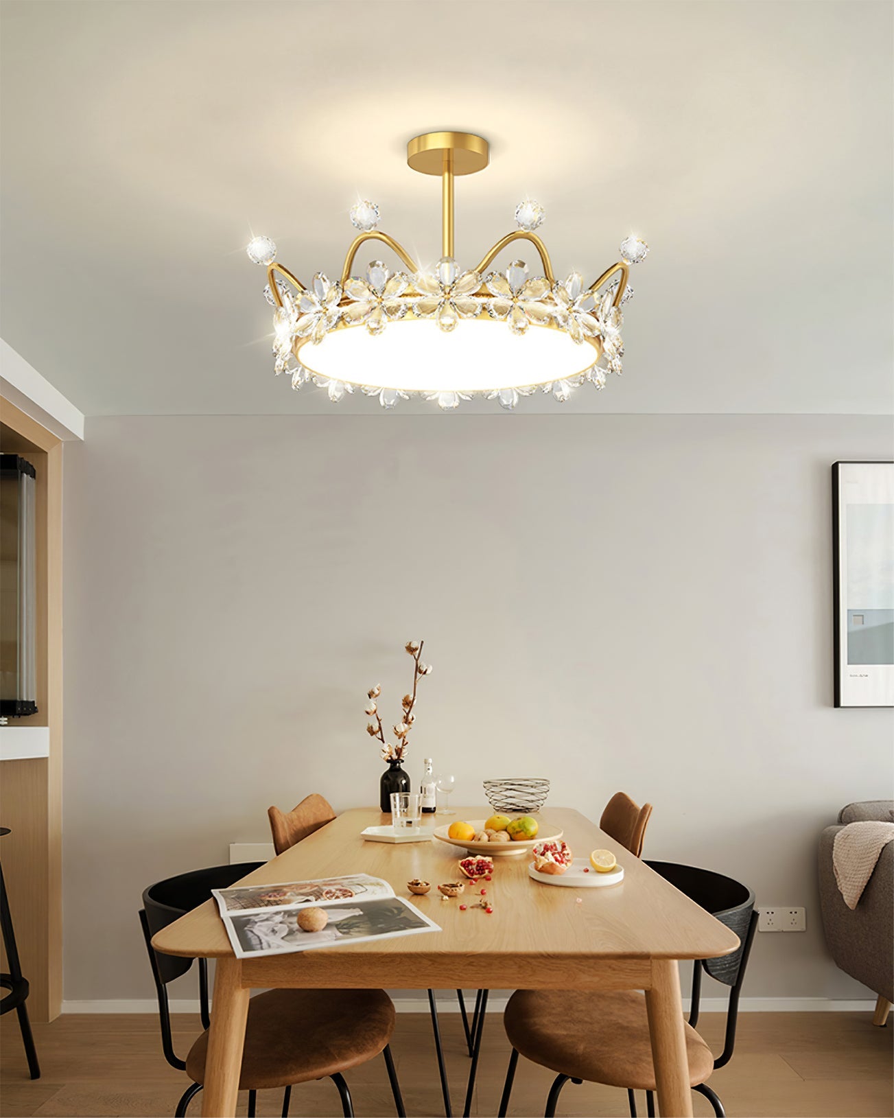 Petal Crown Ceiling Lamp