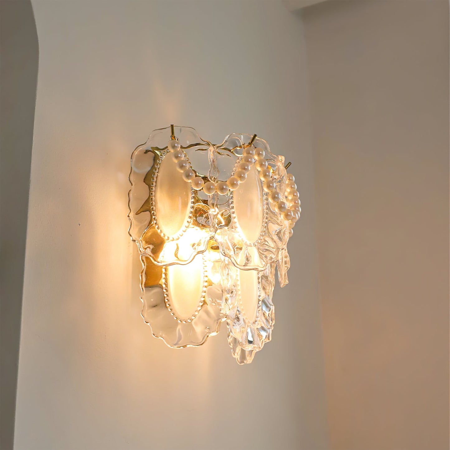 Petal Pearl Wall Light