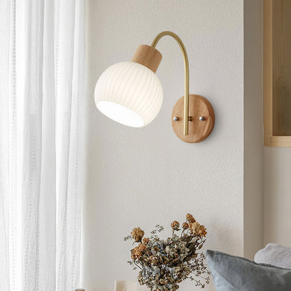 Petaluma Wall Lamp