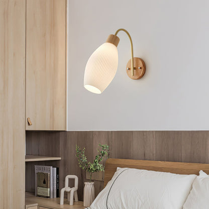 Petaluma Wall Lamp