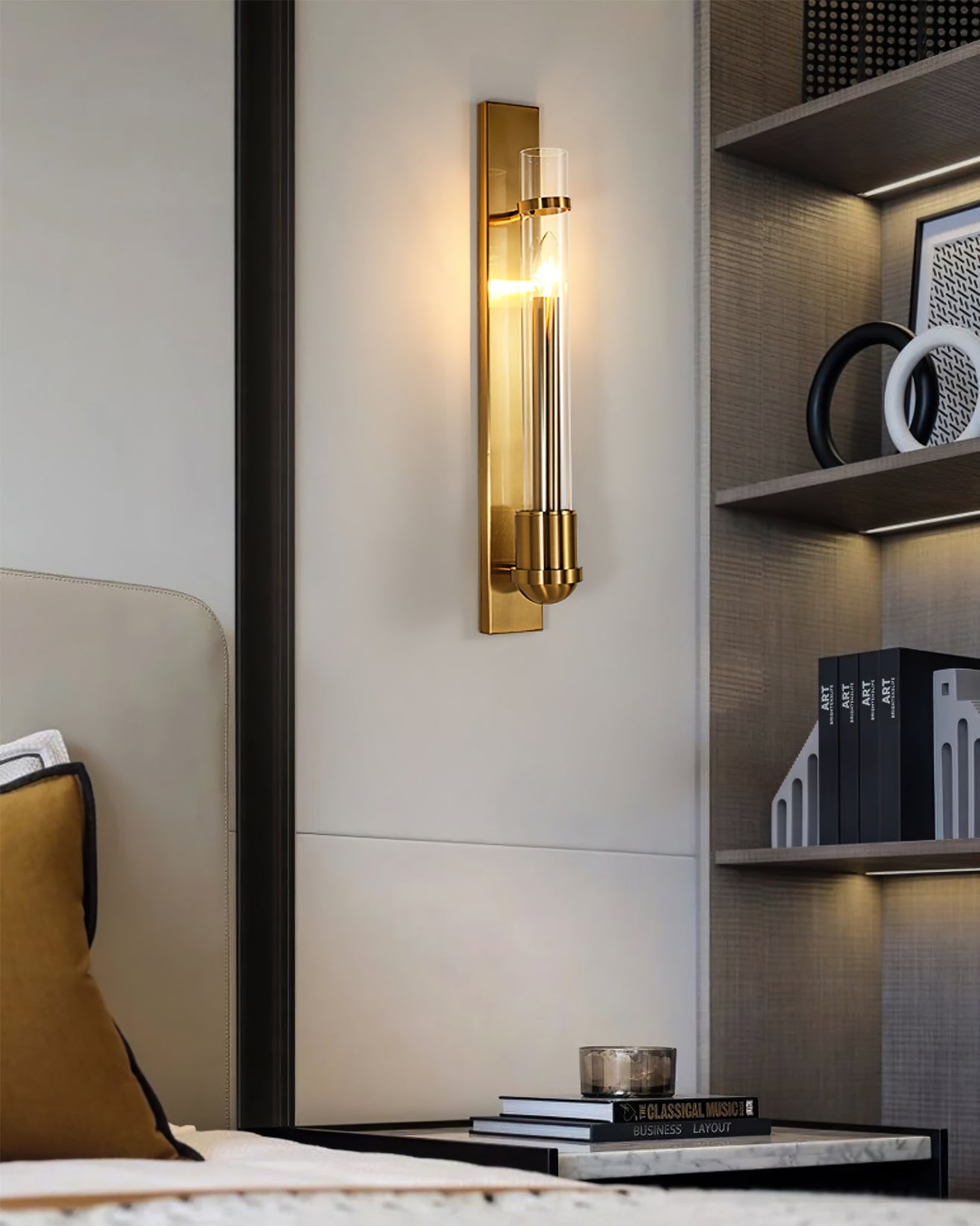 Pike Wall Lamp
