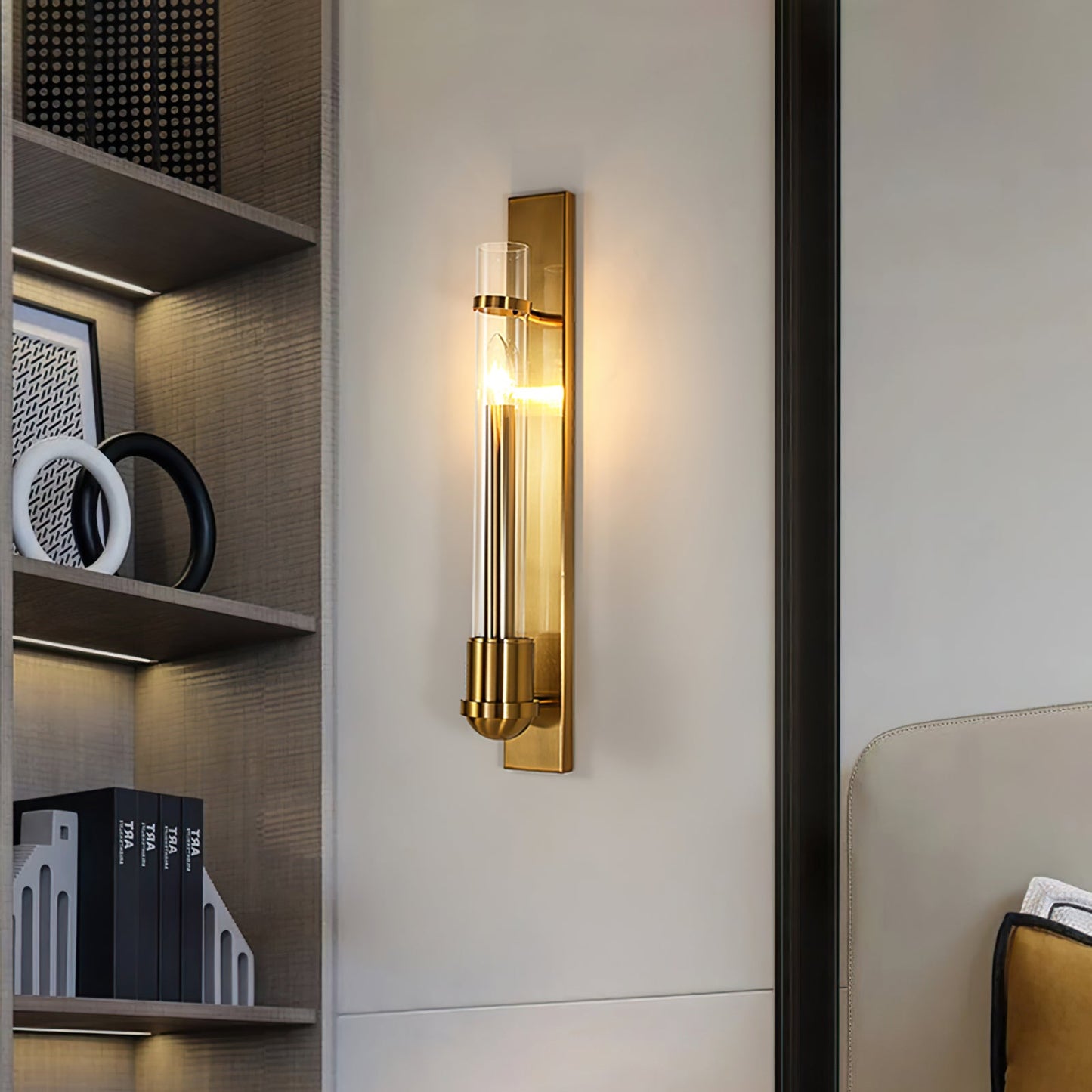 Pike Wall Lamp