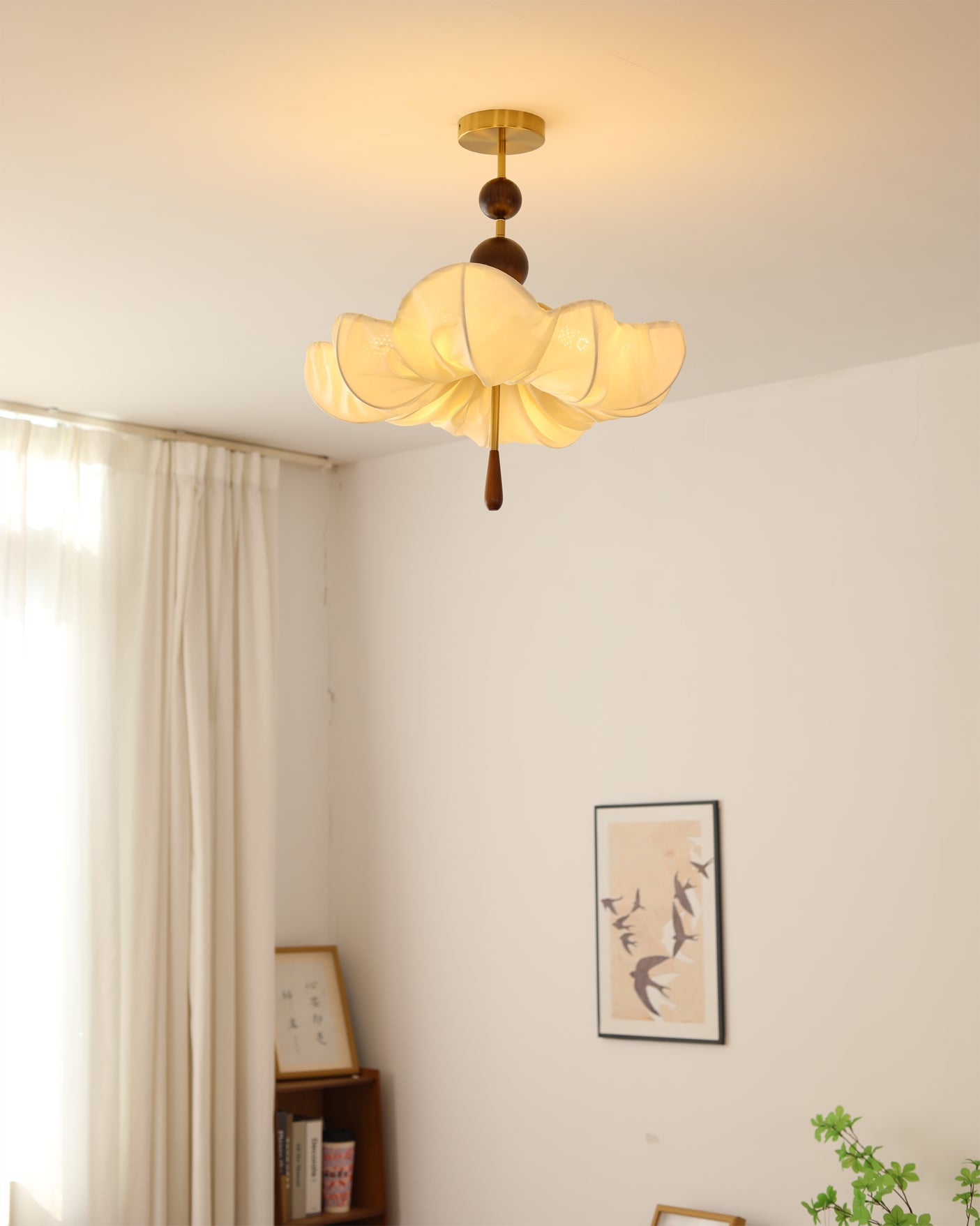 Pinctada Ceiling Light
