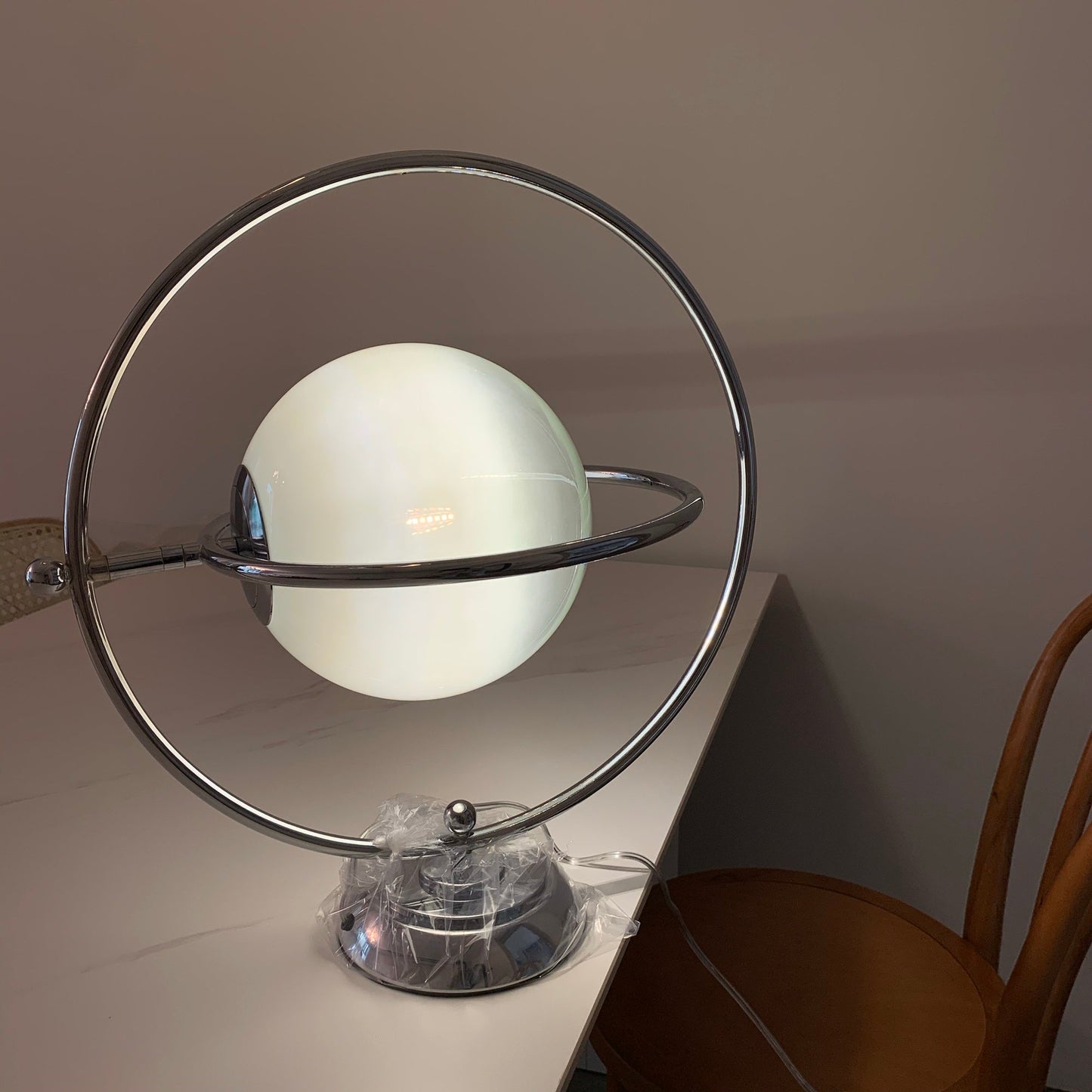 Planet Table Lamp
