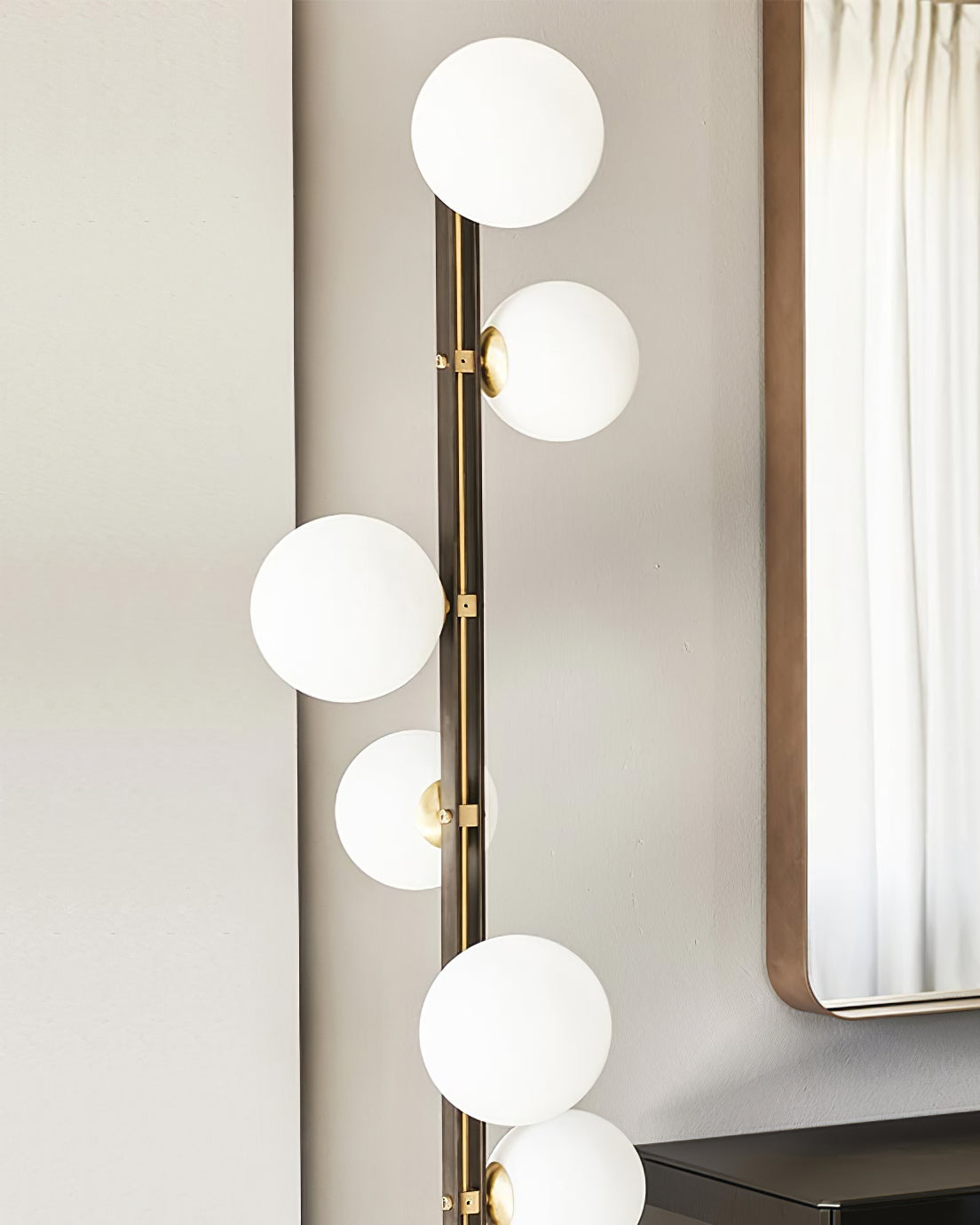 Planeta Floor Lamp