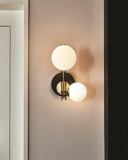 Planeta Wall Lamp