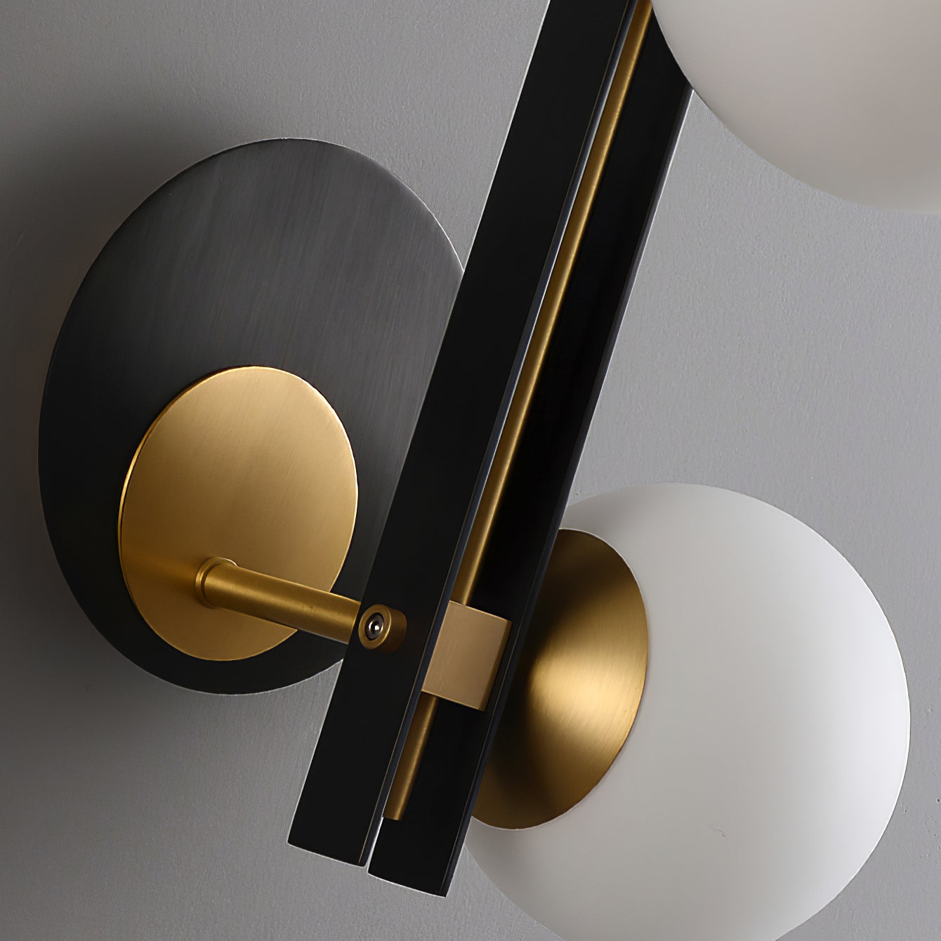 Planeta Wall Lamp