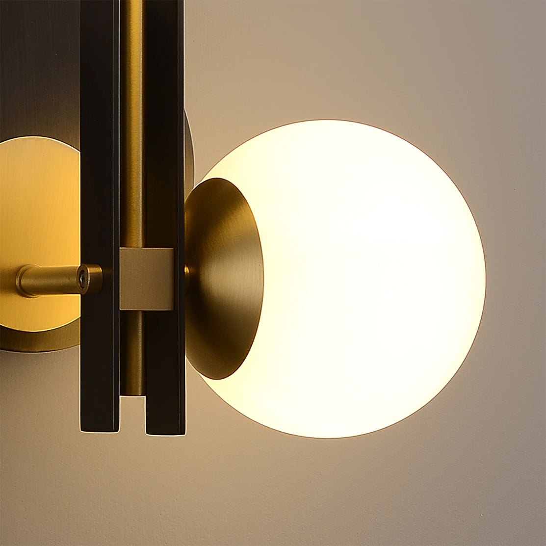 Planeta Wall Lamp