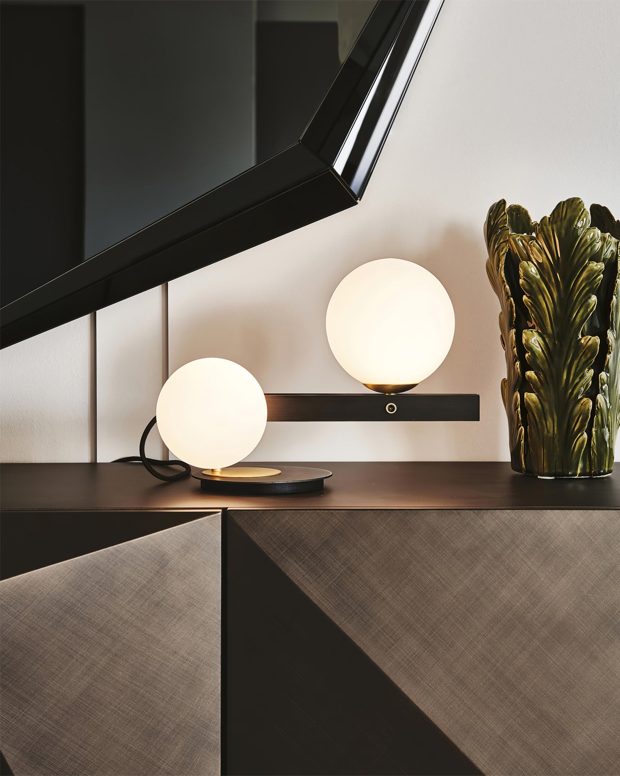 Planeta Wall Lamp