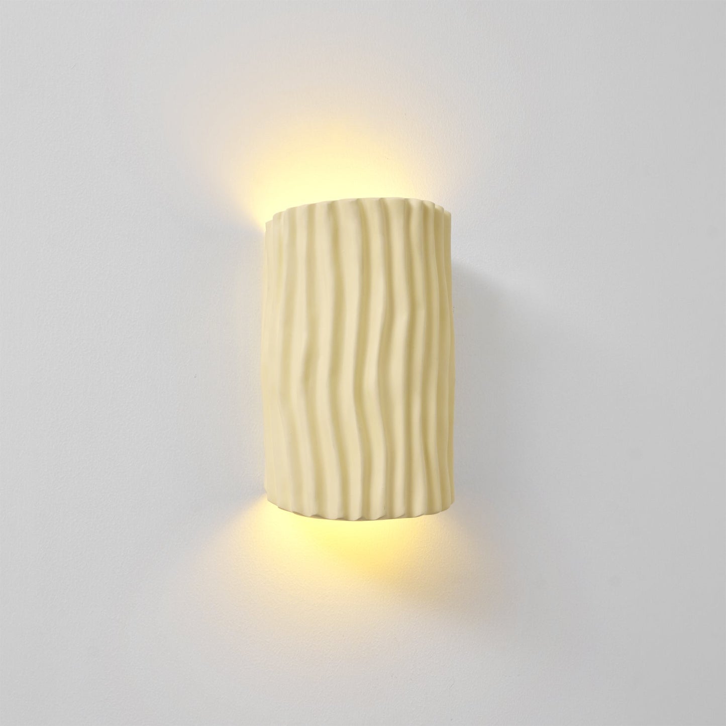 Pleated Resin Wall Lamp