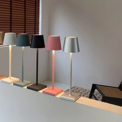 Doku Built-in Battery Table Lamp