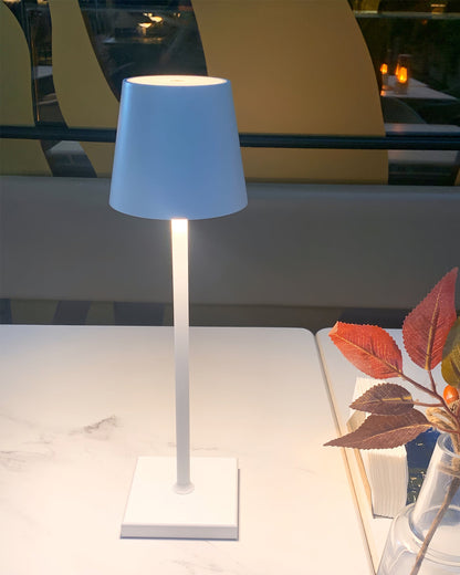 Doku Built-in Battery Table Lamp