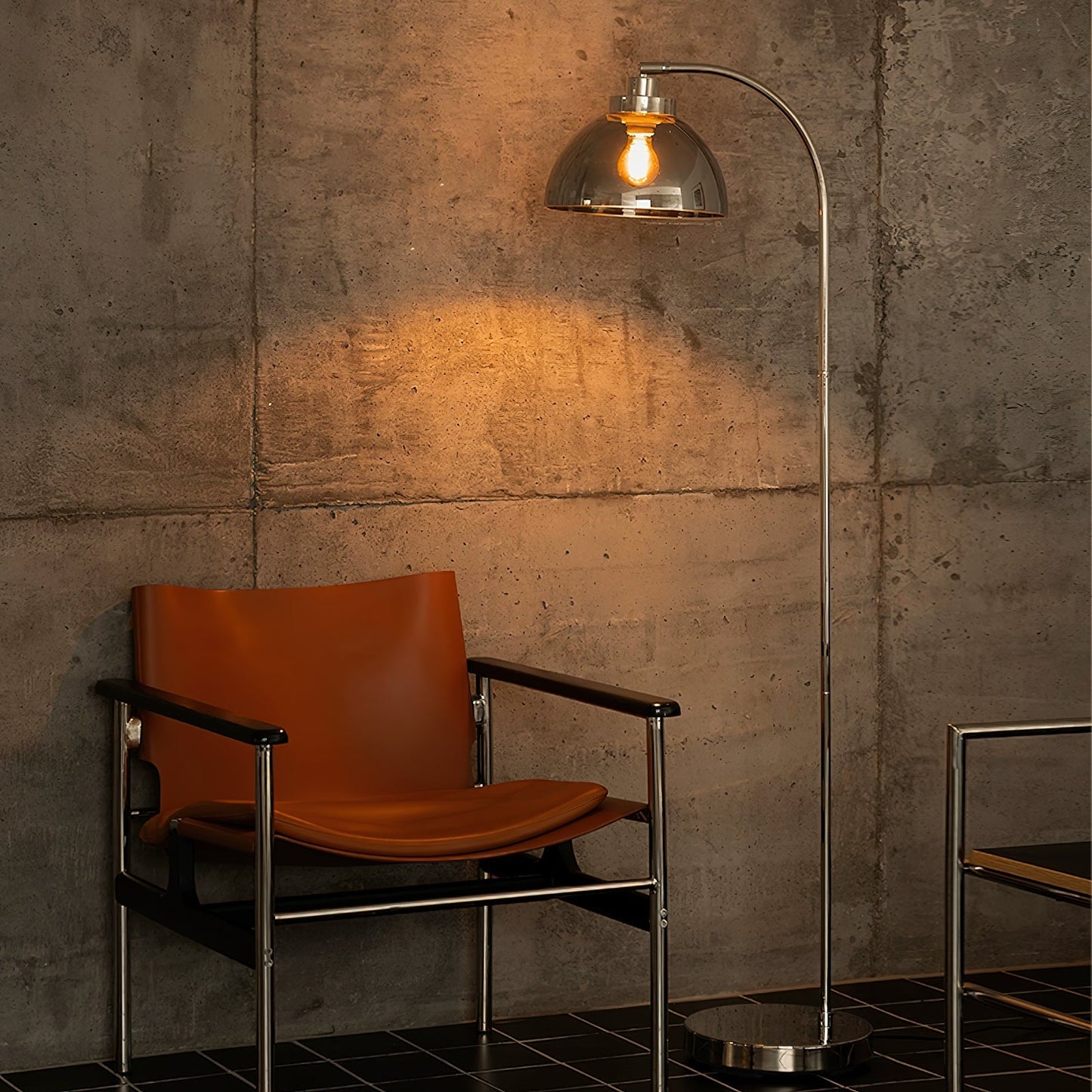 Radcliff Floor Light