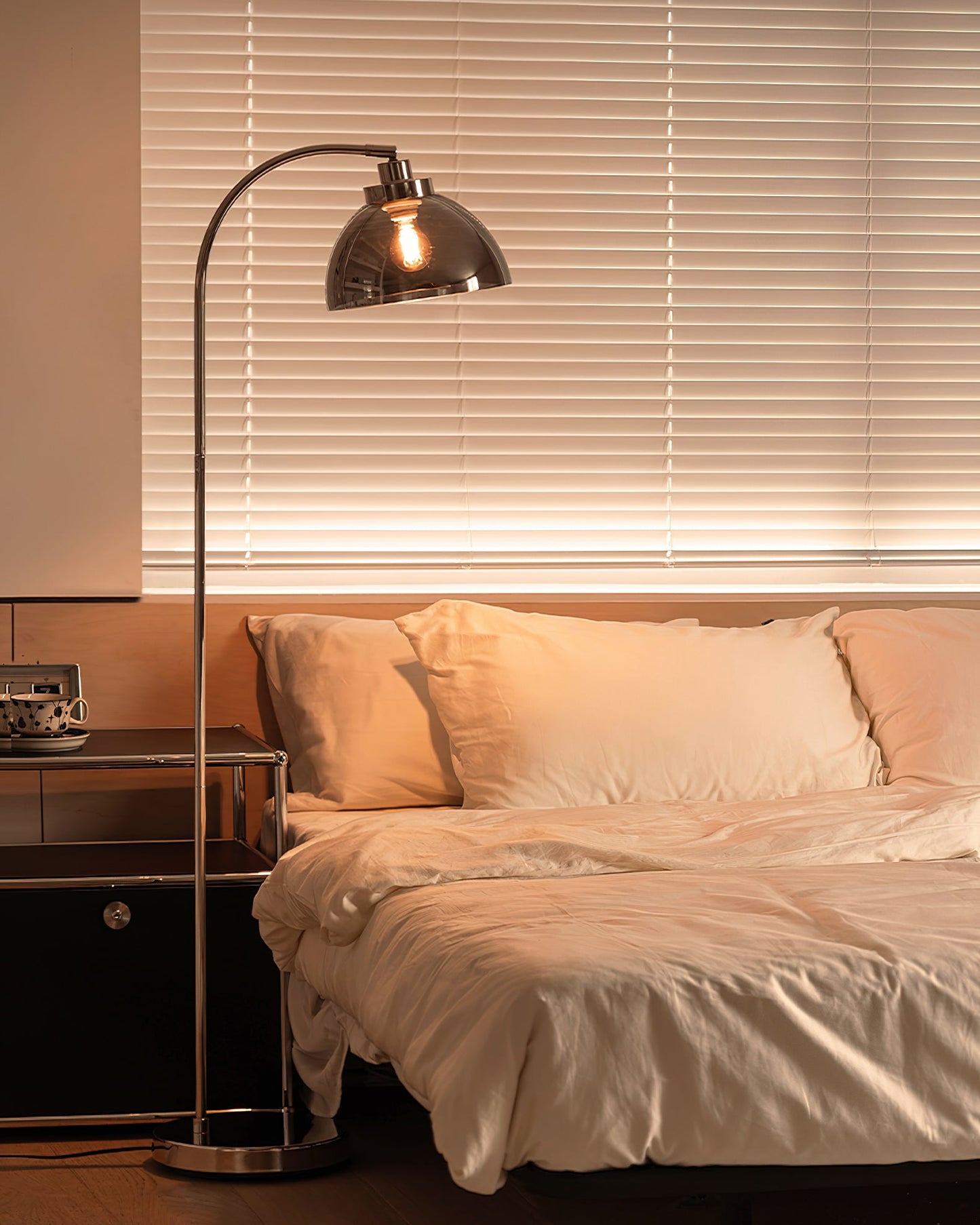 Radcliff Floor Light