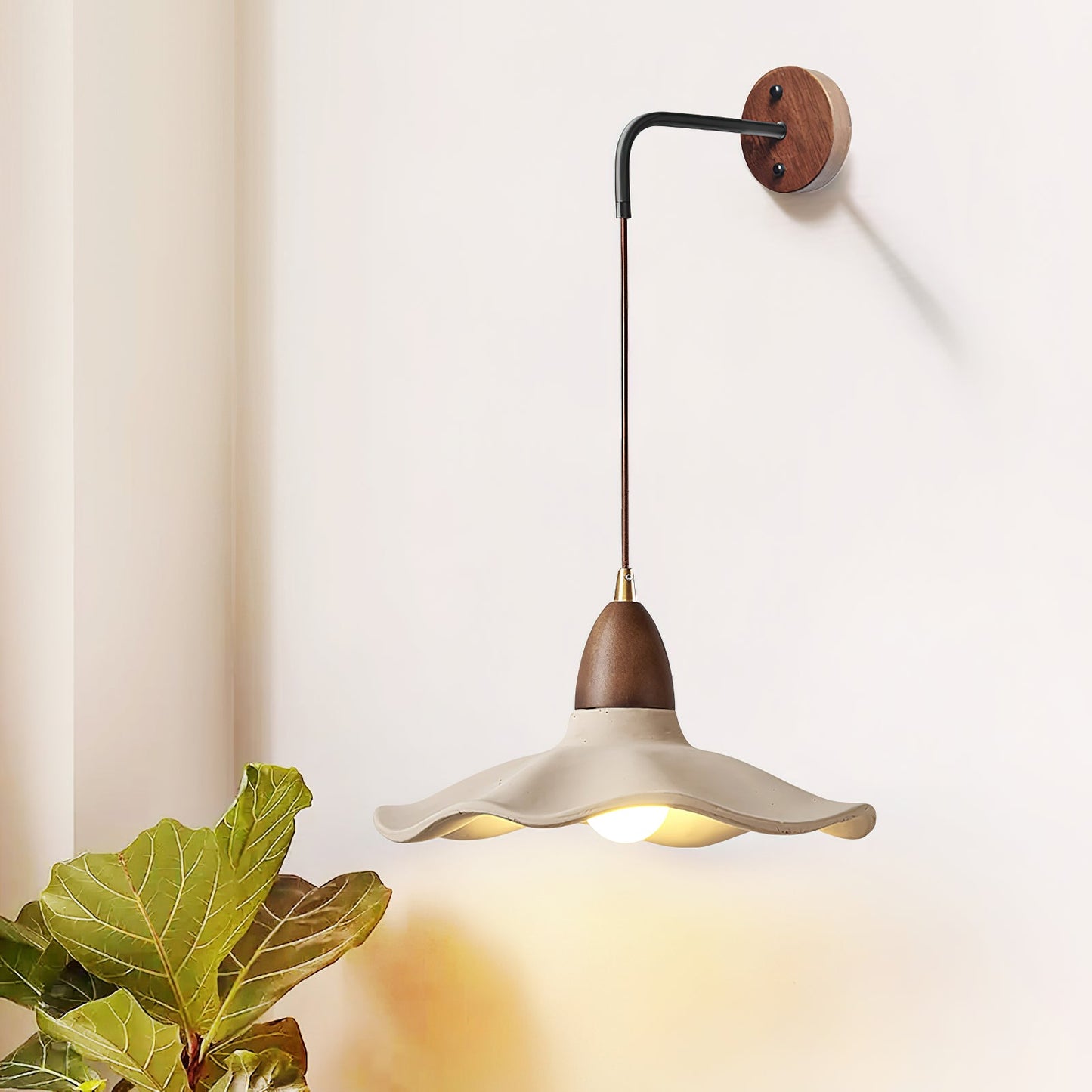 Radha Wall Lamp