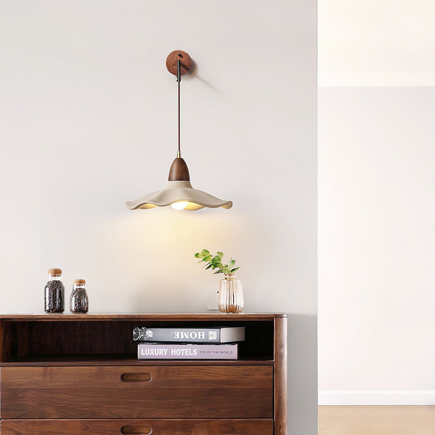 Radha Wall Lamp