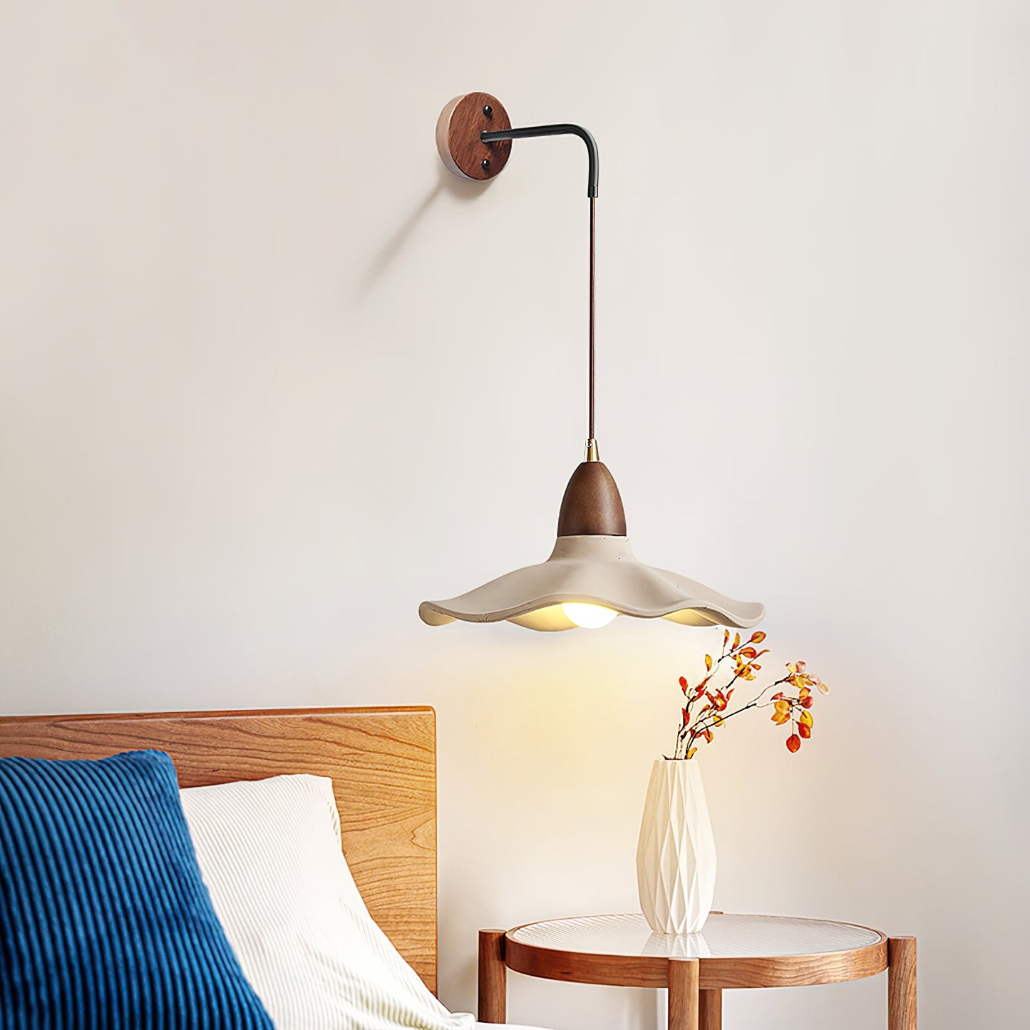 Radha Wall Lamp