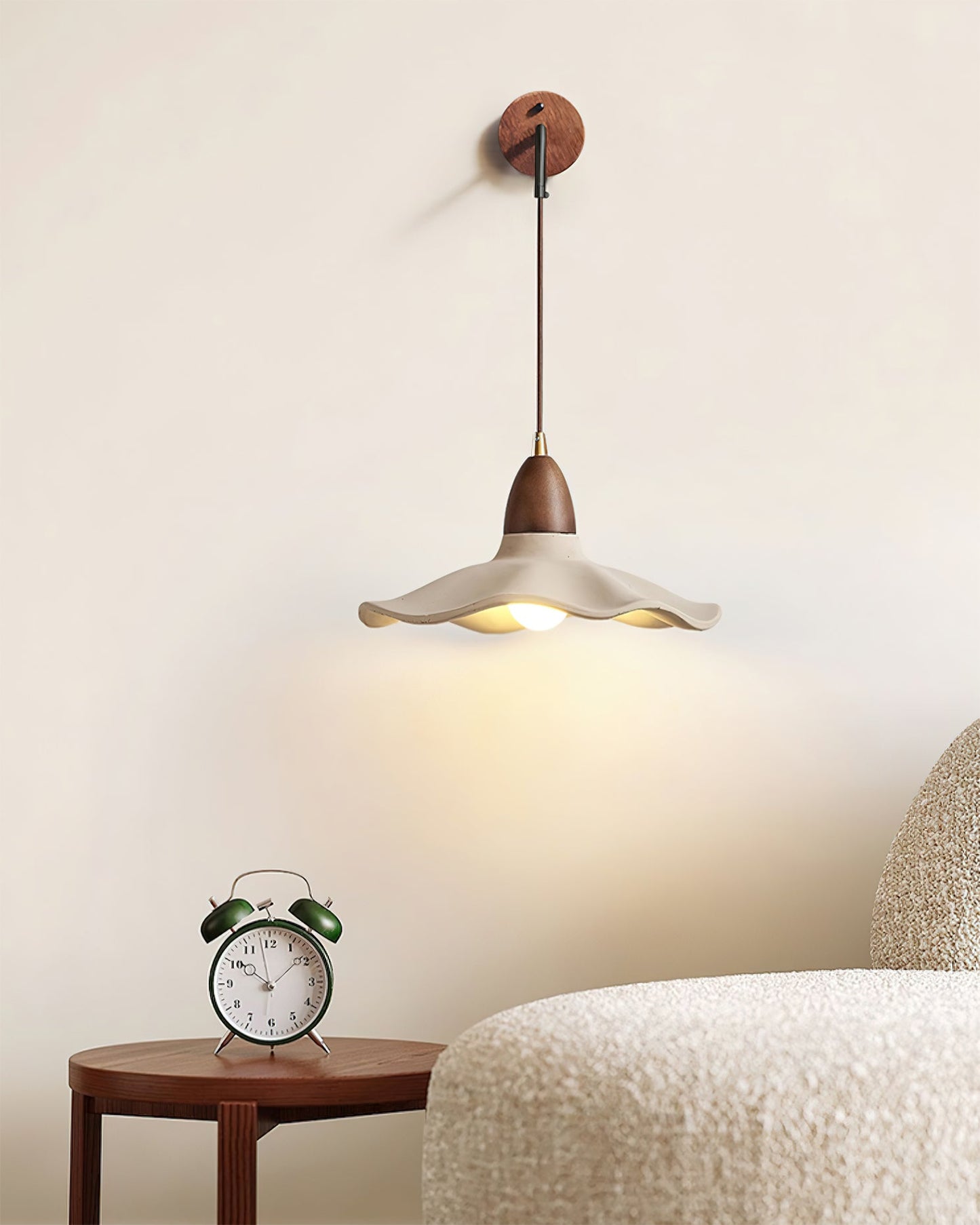 Radha Wall Lamp