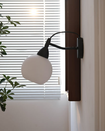 Reese Wall Lamp