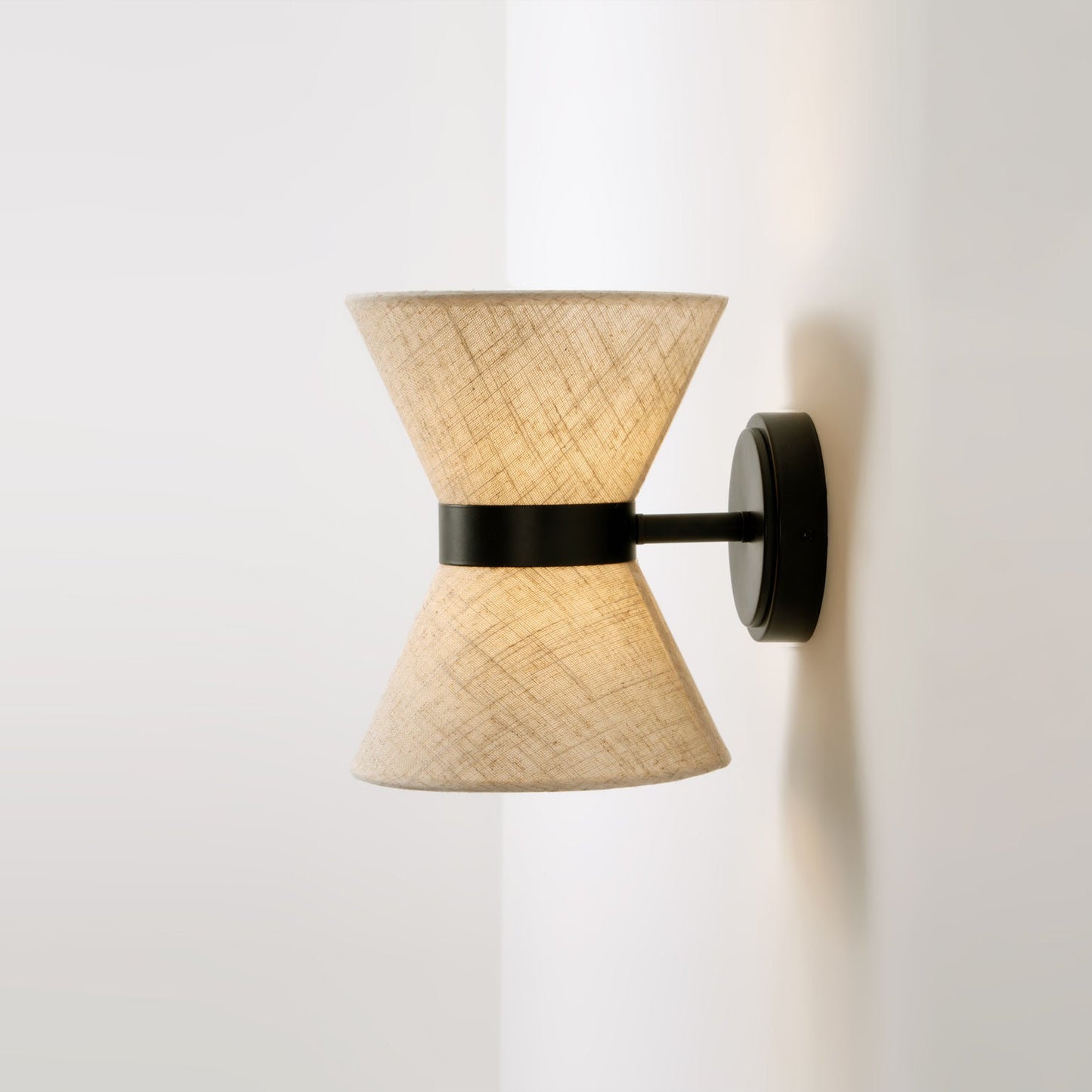 Renwick Wall Light