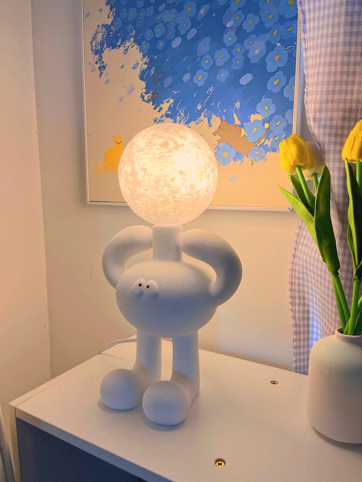 Resin Robot Table Lamp