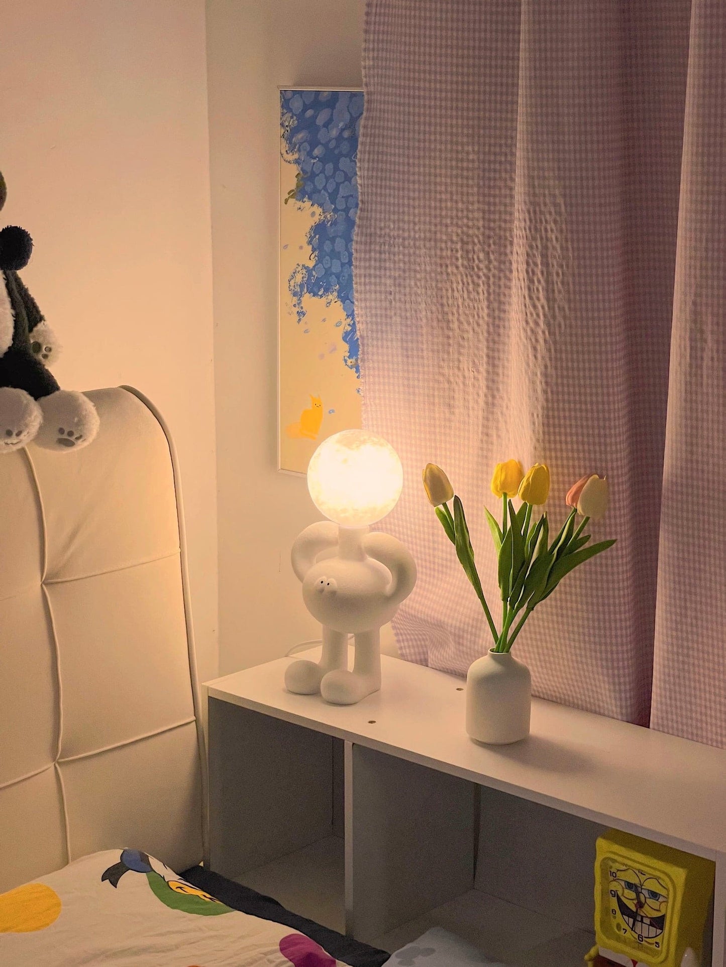 Resin Robot Table Lamp