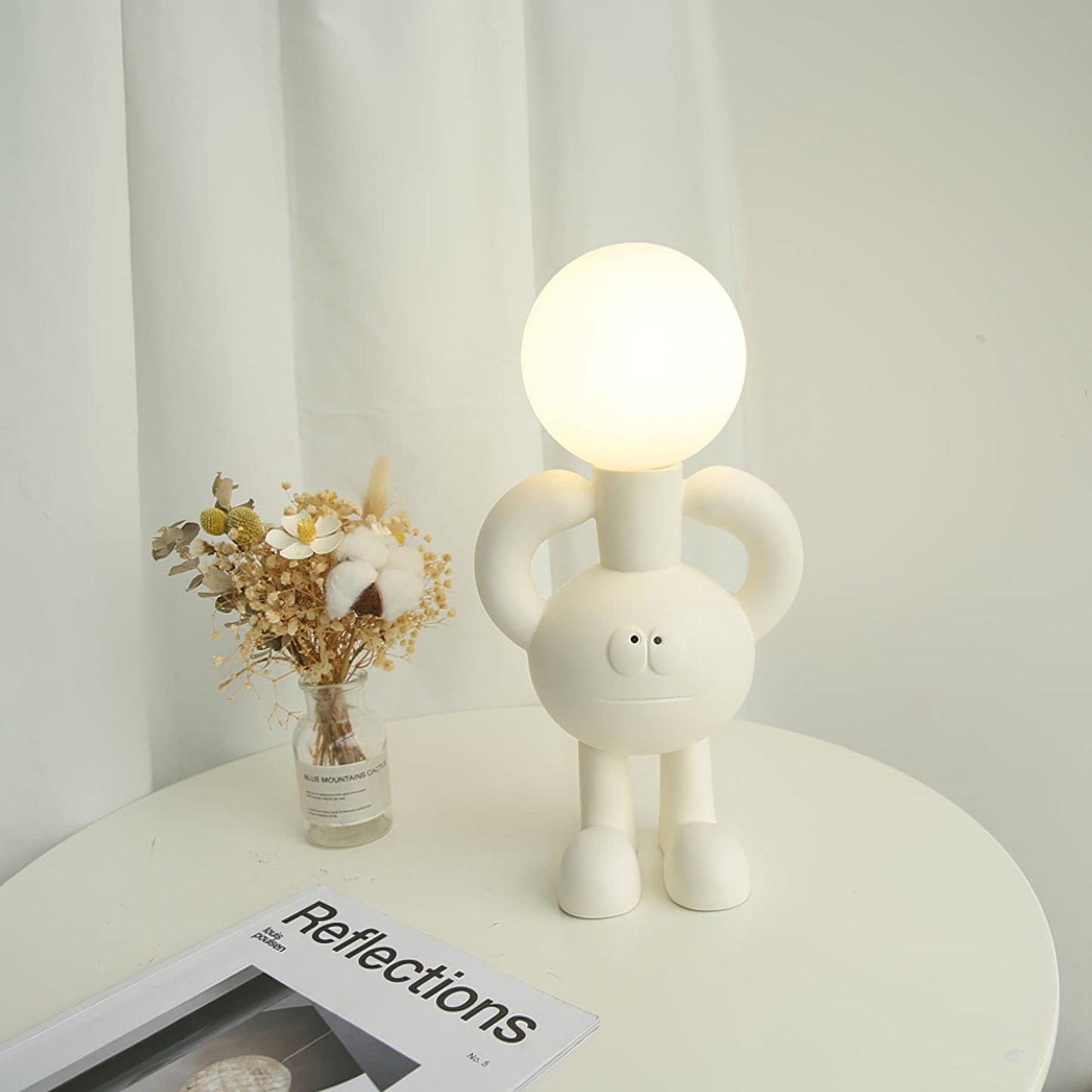 Resin Robot Table Lamp