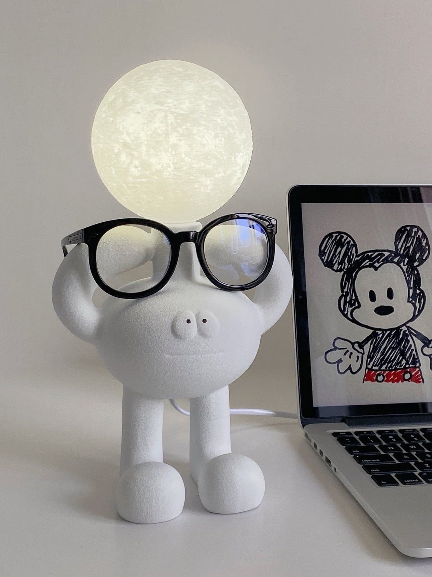 Resin Robot Table Lamp