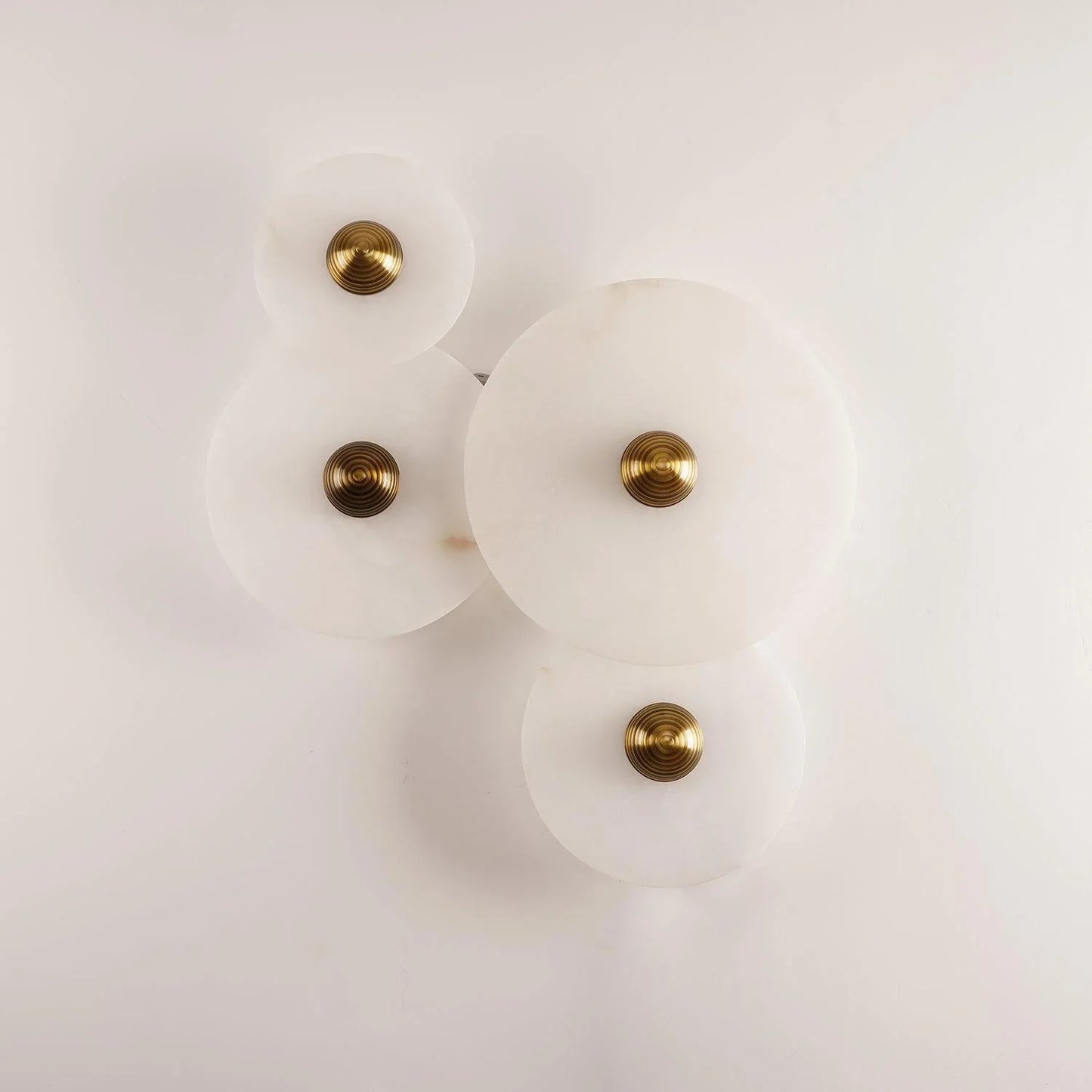 Beran Alabaster Wall Lamp