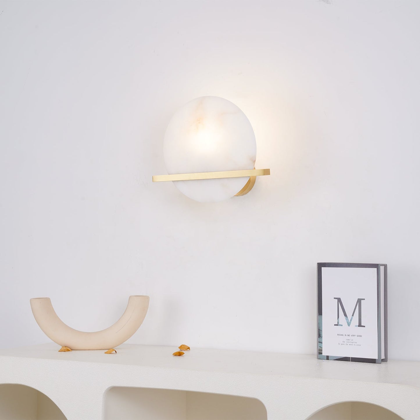 Savion Alabaster Wall Lamp