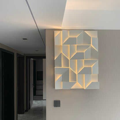 Shadows Wall Lamp