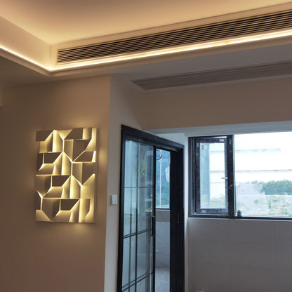 Shadows Wall Lamp