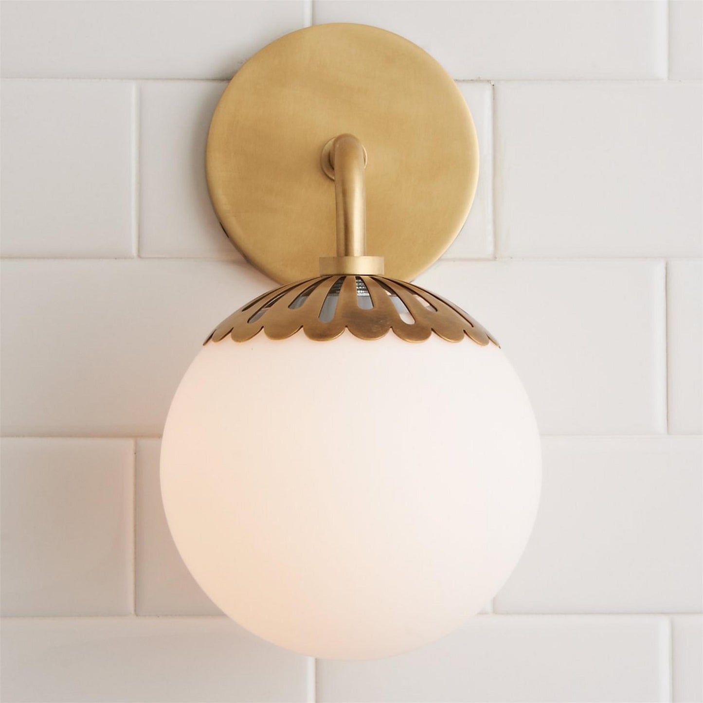 Stella Wall Light