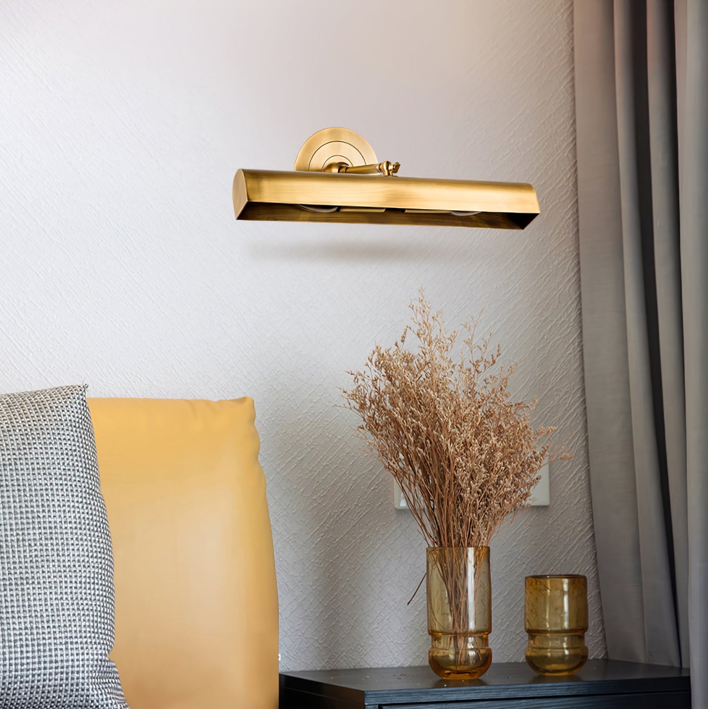 Swanson Wall Lamp